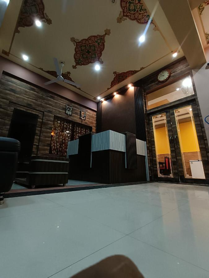 Hotel Subham Residency And Restaurant Биканер Экстерьер фото